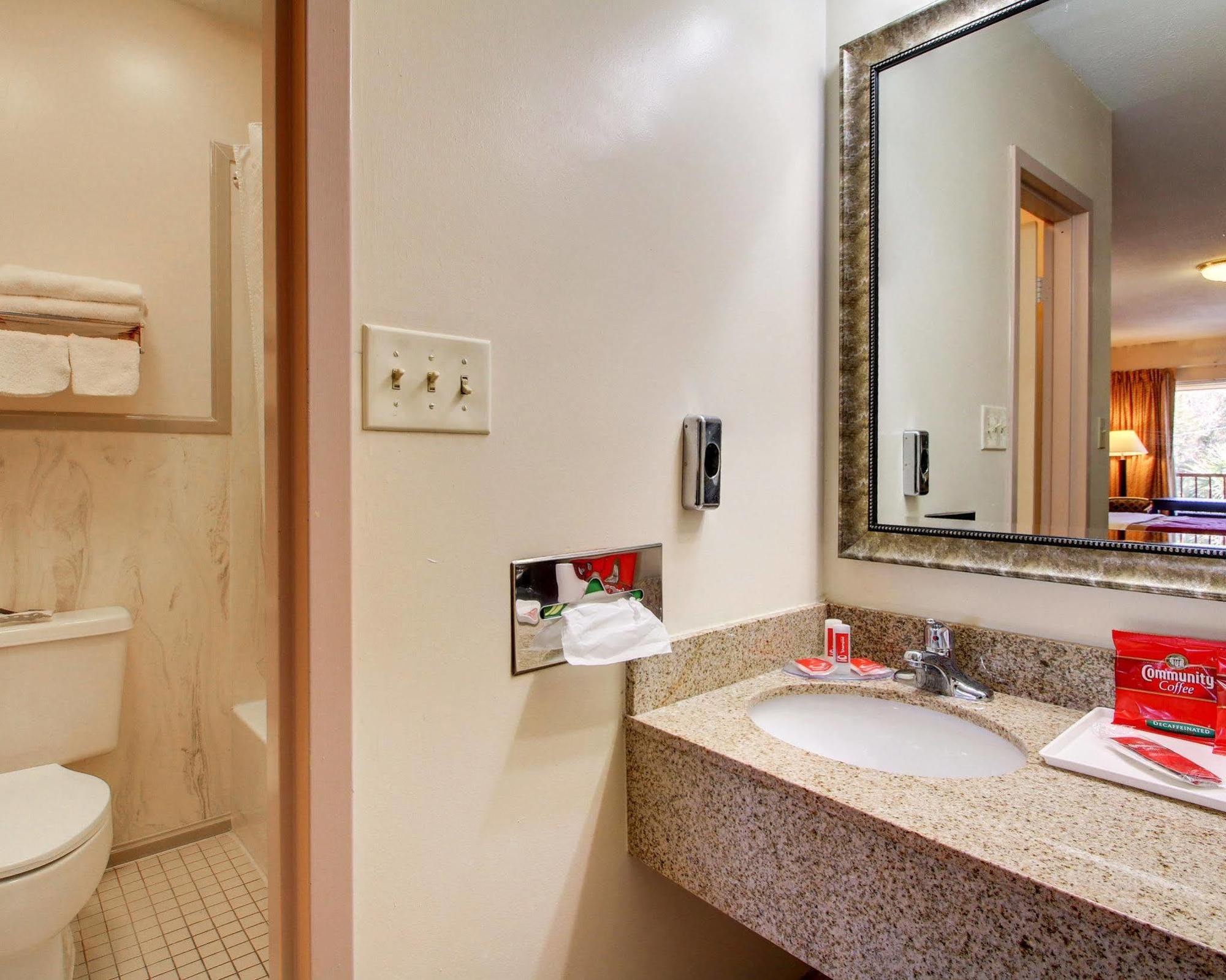 Twin Star Lodge Билокси Екстериор снимка